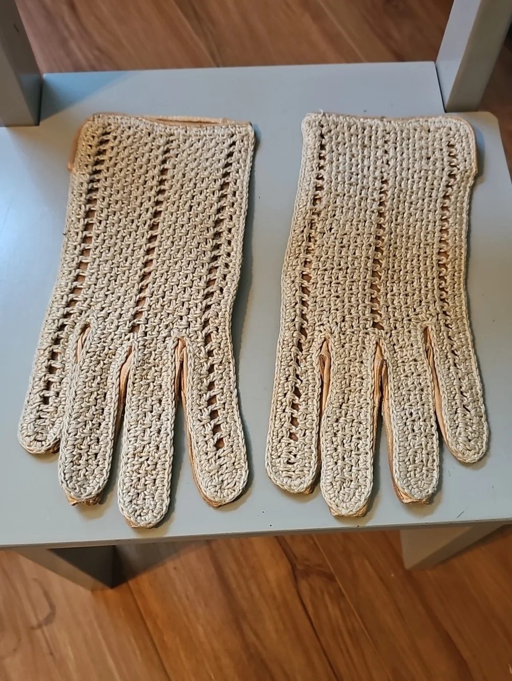 Vintage Driving Gloves